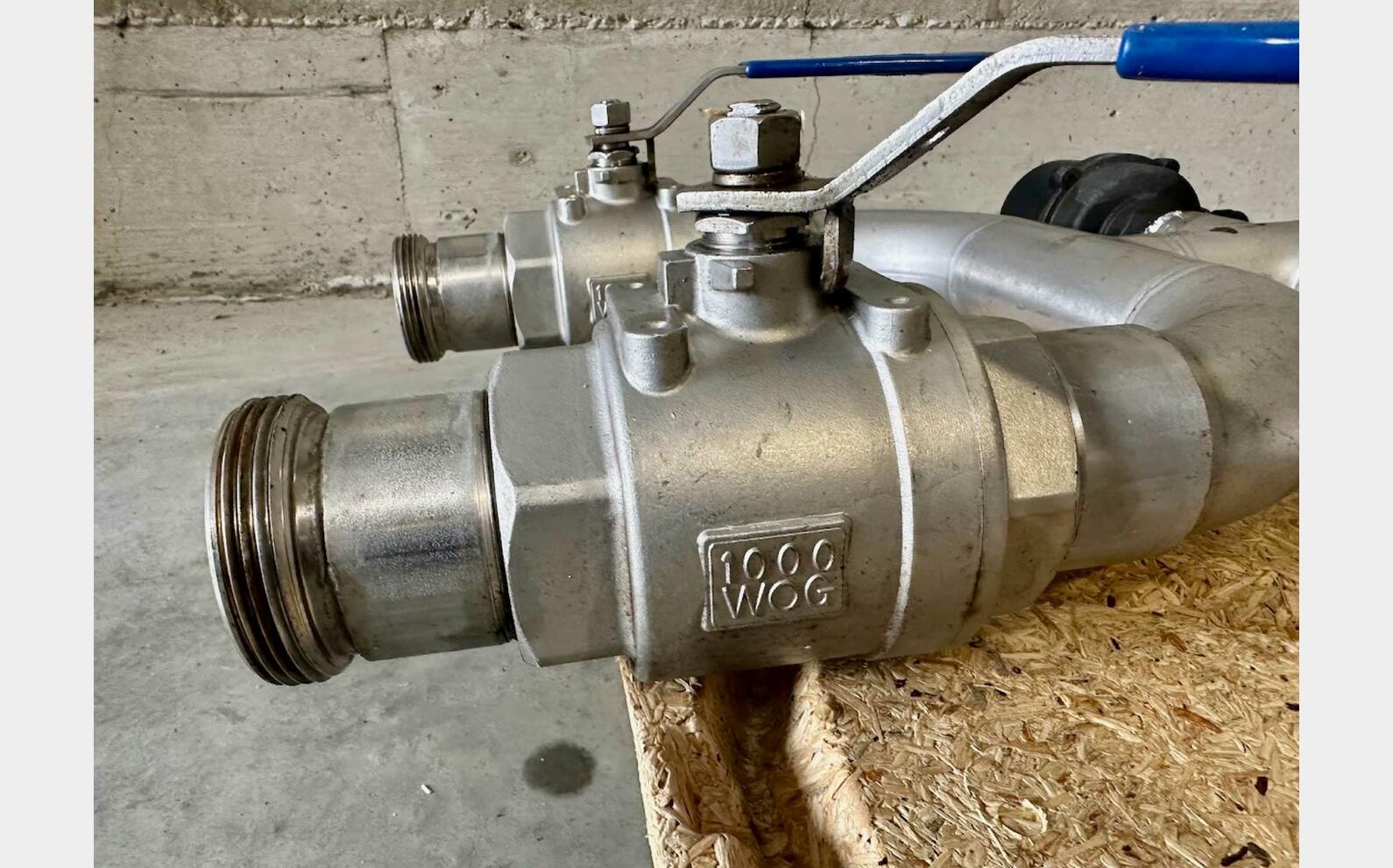 Lot 66 vannes &agrave; boule INOX316 SFERACO