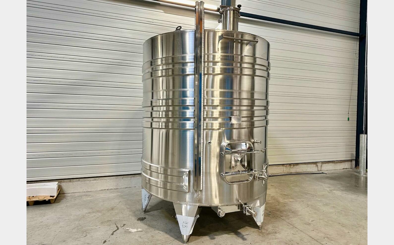 Cuve inox 316L - Circuit serpentin 81.17 HL (8 117 litres) ARSILAC