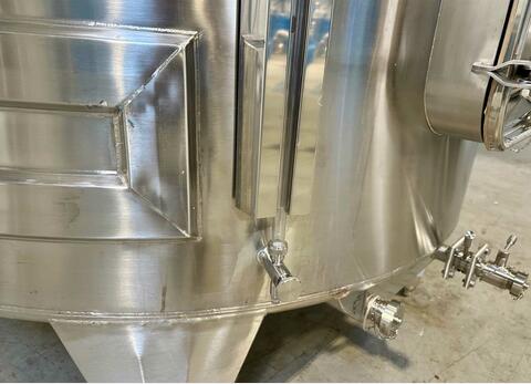 Cuve inox 316L - Circuit serpentin - Fond plat incliné - Fermée
