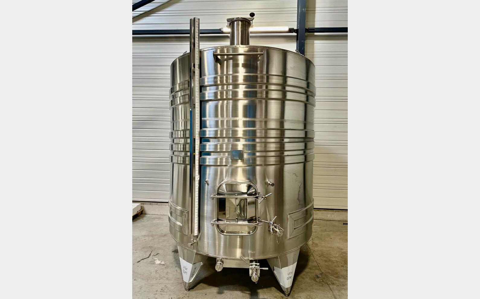 316L ss tank - Coil circuit 81.17 HL (8 117 litres) ARSILAC