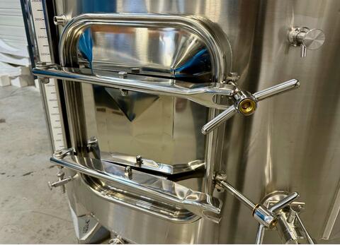 Cuve inox 316L - Circuit serpentin - Fond plat incliné - Fermée