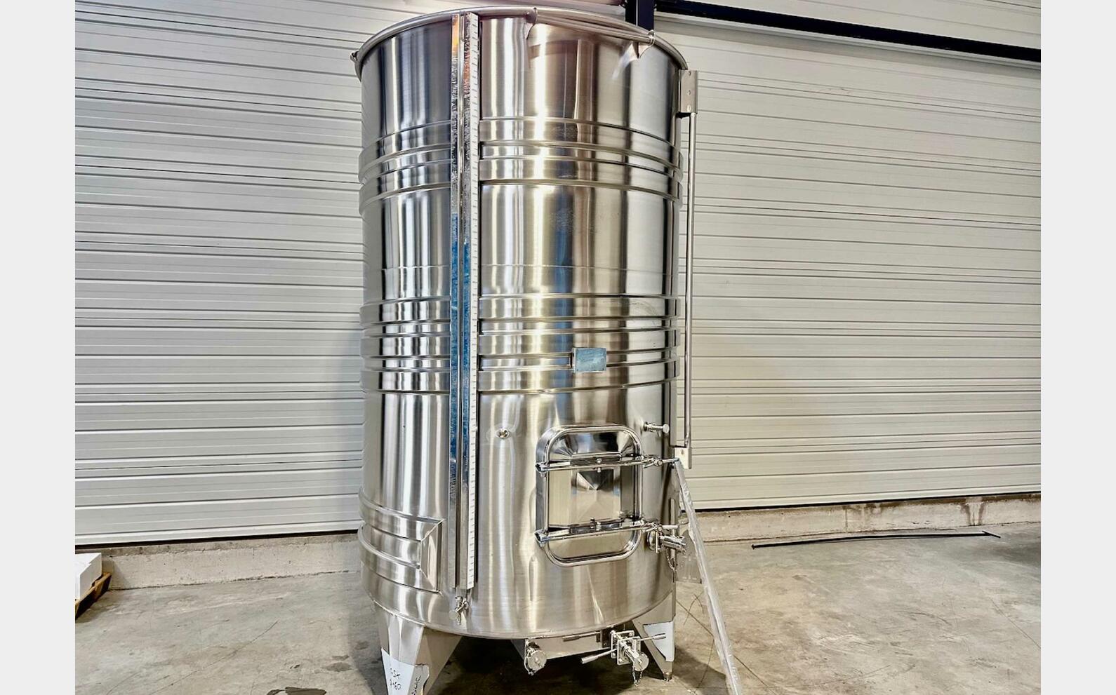 316L ss tank - Coil circuit 48.8 HL (4,880 litres) ARSILAC