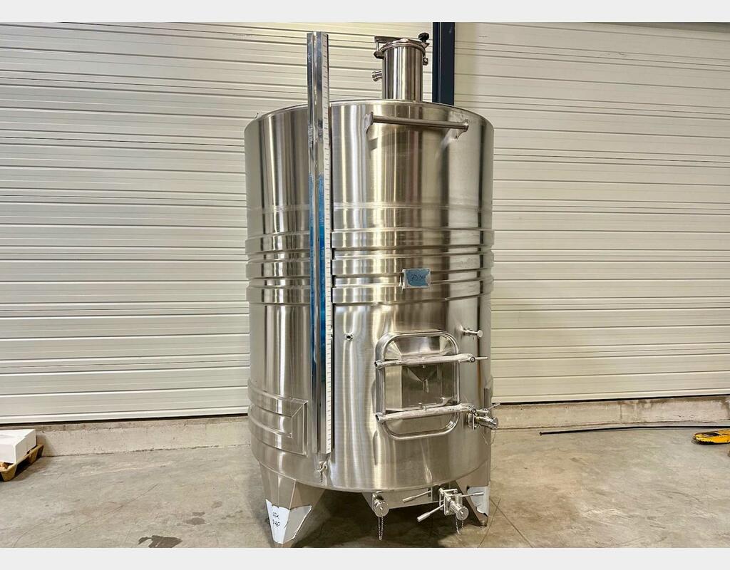 Cuve inox 316L - Circuit serpentin - Fond plat incliné - Fermée