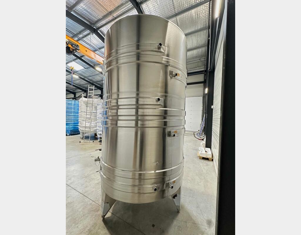 Cuve inox 316L - Circuit serpentin - Fond plat incliné - Fermée