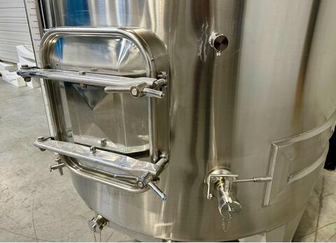 Cuve inox 316L - Circuit serpentin - Fond plat incliné - Fermée