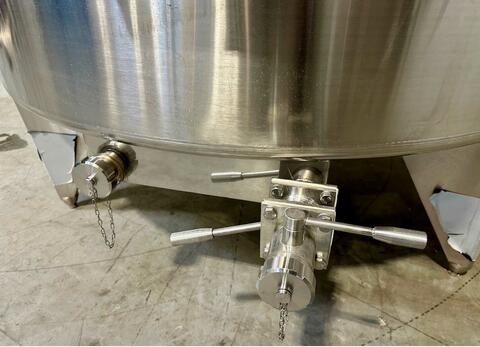 Cuve inox 316L - Circuit serpentin - Fond plat incliné - Fermée