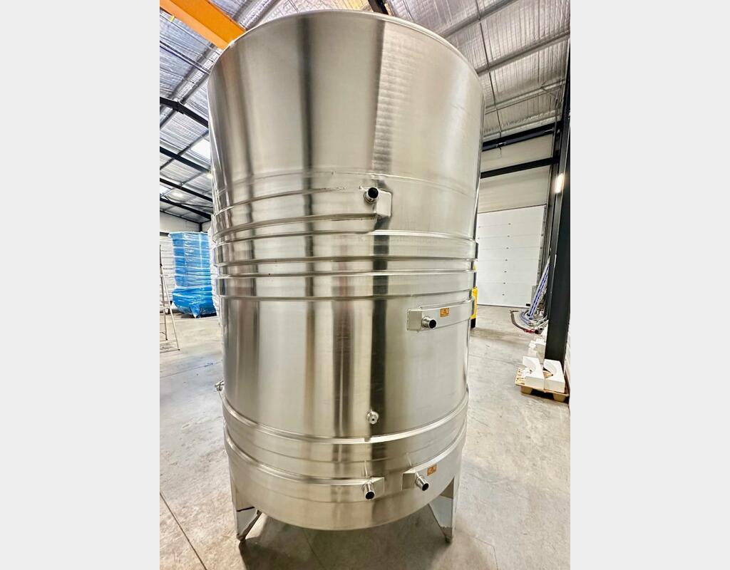 Cuve inox 316L - Circuit serpentin - Fond plat incliné - Fermée