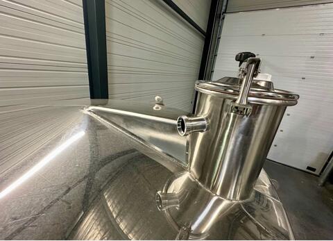 Cuve inox 316L - Circuit serpentin - Fond plat incliné - Fermée