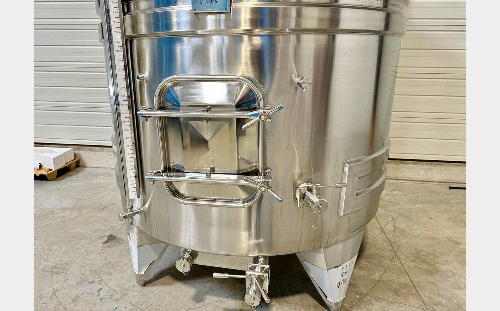 Cuve inox 316L - Circuit serpentin 59.56 HL (5 956 litres) ARSILAC