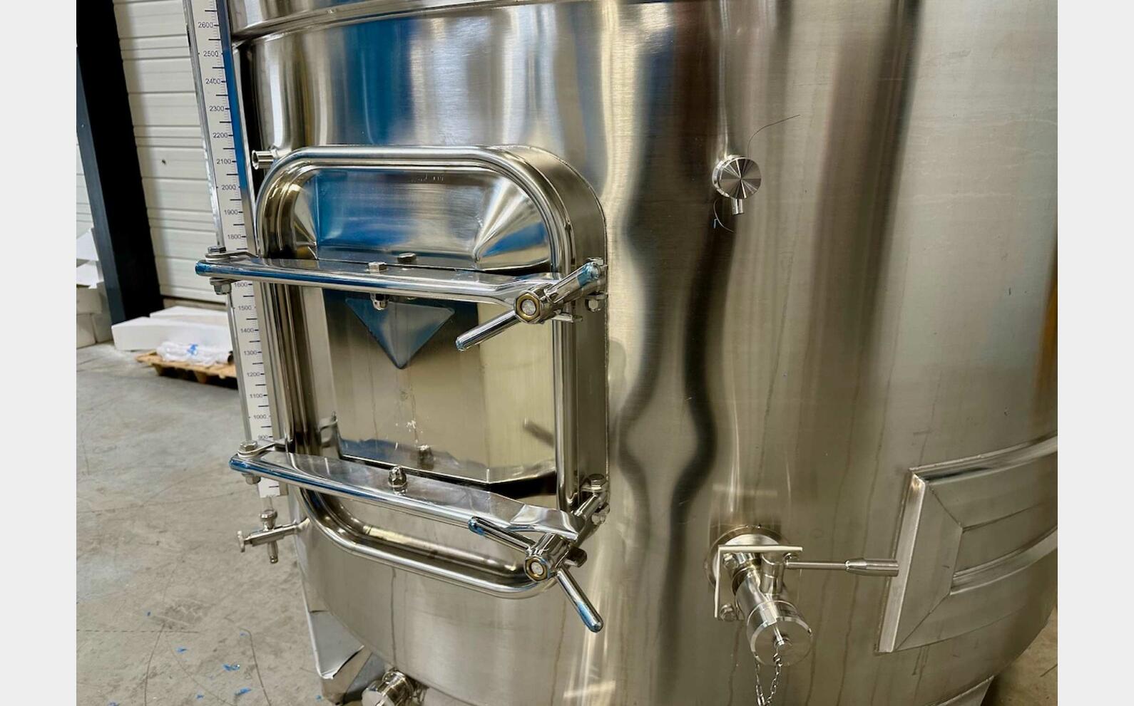 316L ss tank - Coil circuit 59.56 HL (5,956 litres) ARSILAC