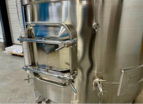 316L stainless steel tank - Coil circuit - Flat sloping bottom - Closed