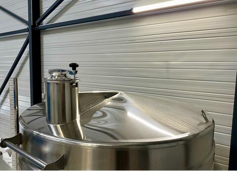 316L stainless steel tank - Coil circuit - Flat sloping bottom - Closed
