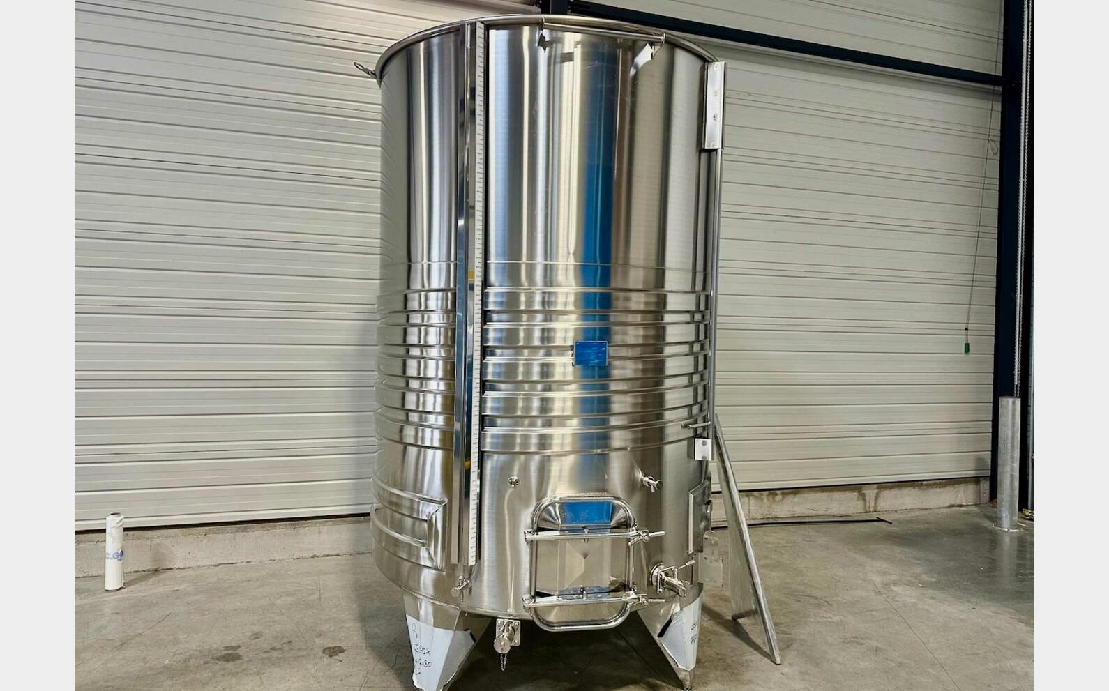 Cuve inox 304 - Circuit serpentin 61.6 HL (6 164 litres) ARSILAC