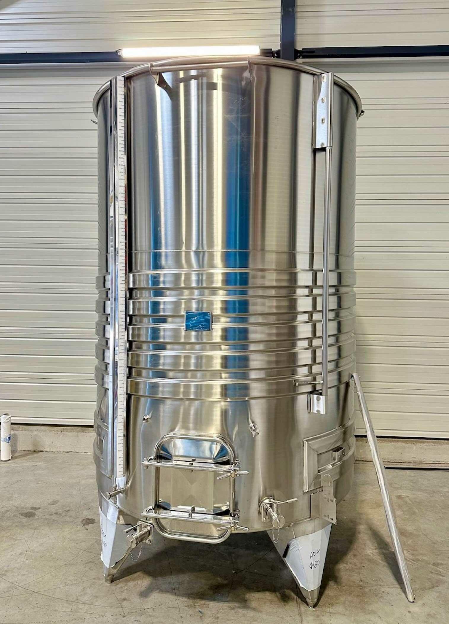 Cuve inox 304 - Circuit serpentin 61.6 HL (6 164 litres) ARSILAC