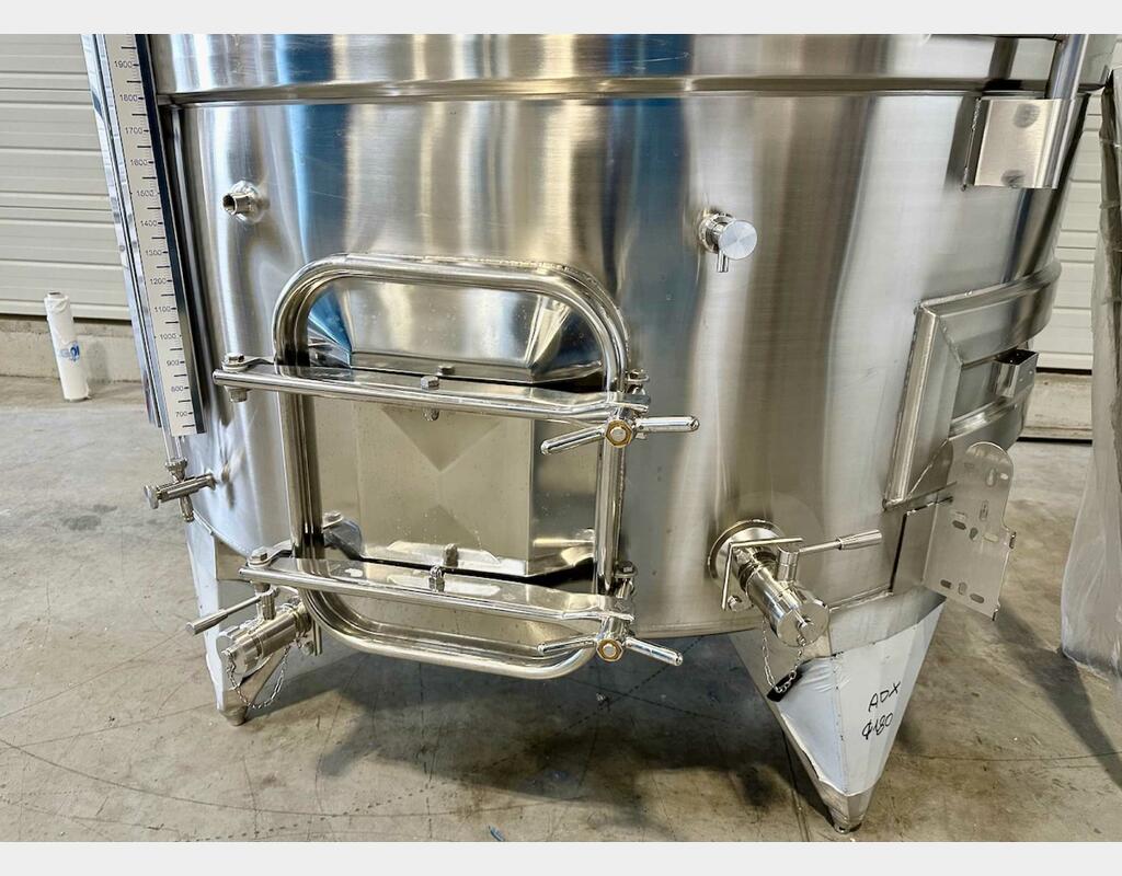 Cuve inox 304 - Circuit serpentin - Fond plat incliné - Chapeau flottant