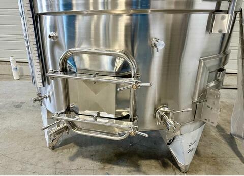 304 stainless steel tank - Coil circuit - Flat sloping bottom - Floating cap