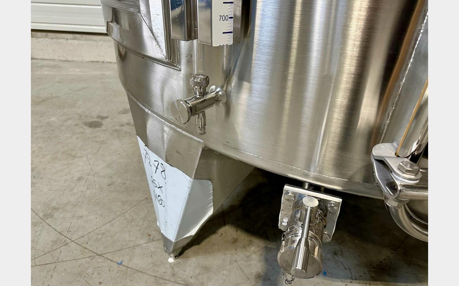304 ss tank - Coil circuit 74.3 HL (7 436 litres) ARSILAC