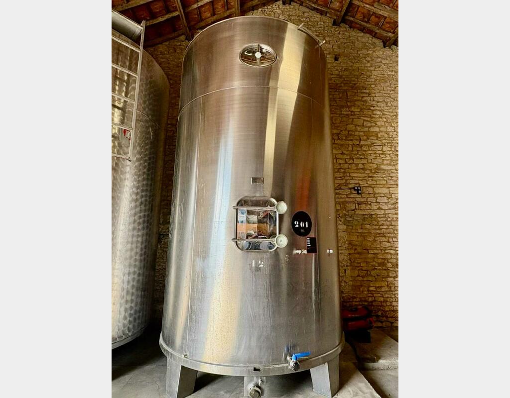 Cuve inox - Fond conique ur pieds 201 HL (20 100 litres) STAI