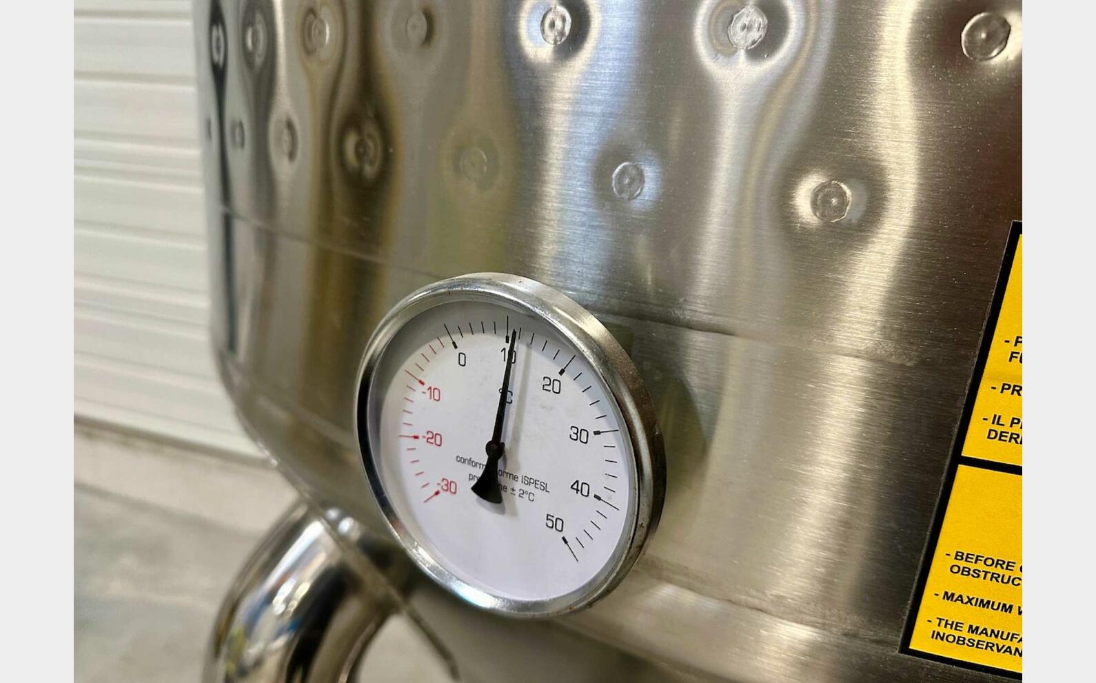 Cuve inox 304 de fermentation thermor&eacute;gul&eacute;e 12,10 HL (1 210 litres) ARSILAC