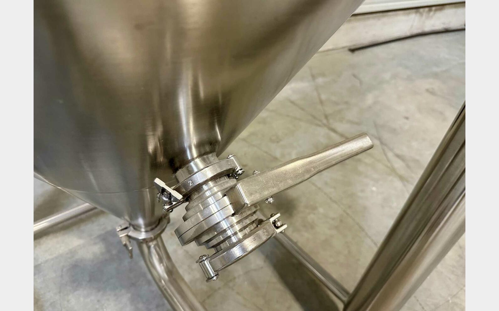 Cuve inox 304 - Cylindro conique 12,10 HL (1 210 litres) ARSILAC