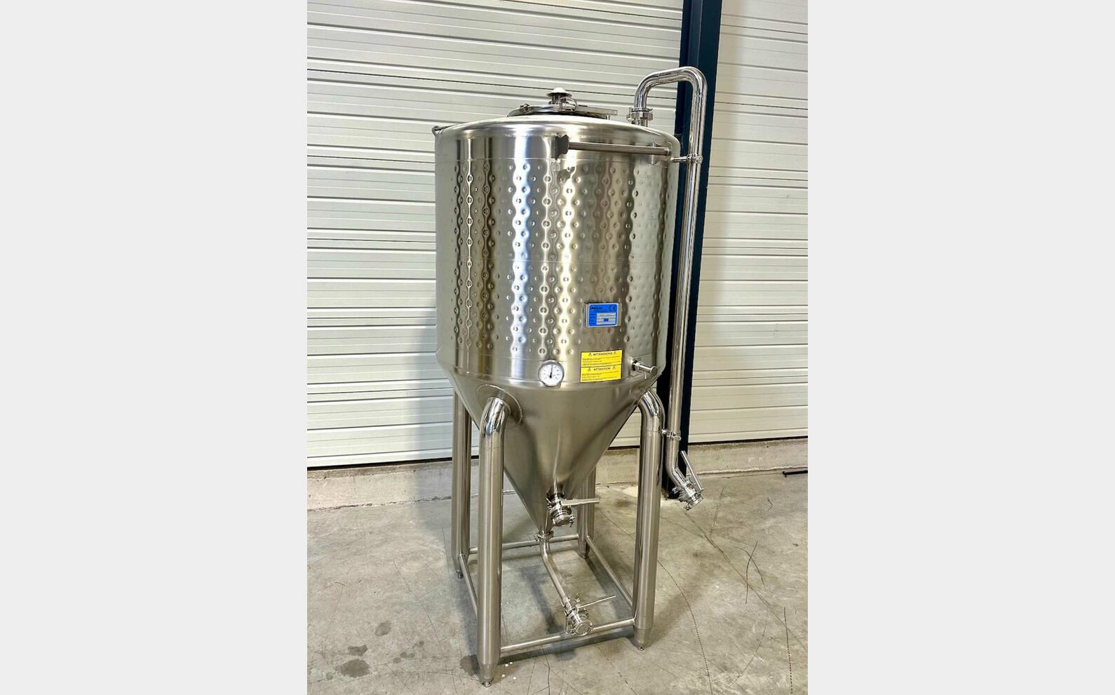 Cuve inox 304 de fermentation thermor&eacute;gul&eacute;e 12,10 HL (1 210 litres) ARSILAC
