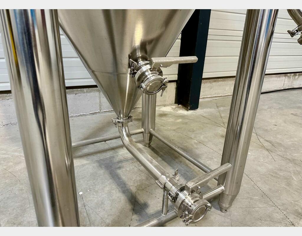 Cuve inox 304 - Cylindro-conique - Fermenteur - Fermée - Sur pieds