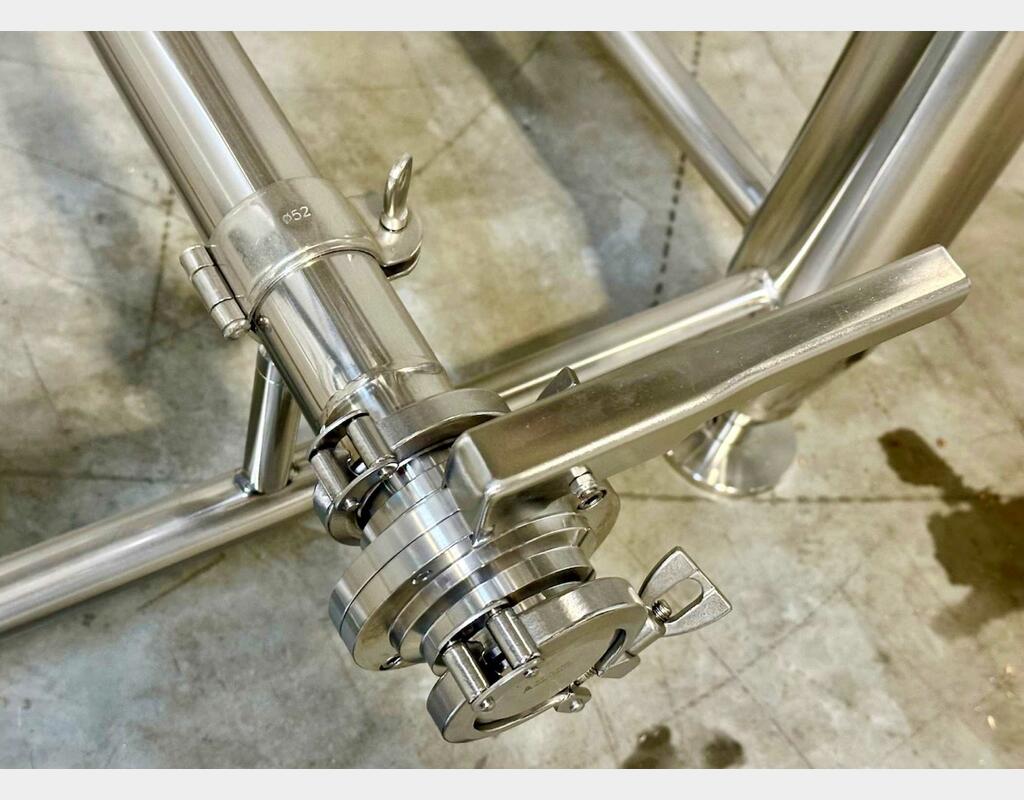 Cuve inox 304 - Cylindro-conique - Fermenteur - Fermée - Sur pieds