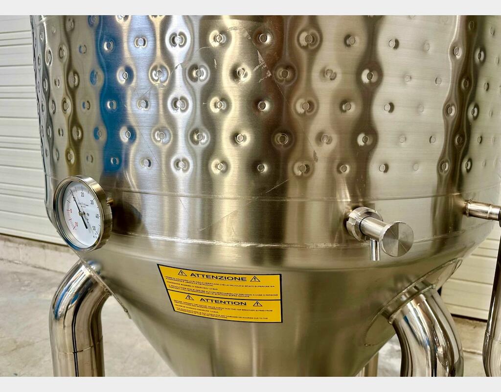 Cuve inox 304 - Cylindro-conique - Fermenteur - Fermée - Sur pieds