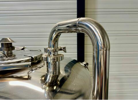 Cuve inox 304 - Cylindro-conique - Fermenteur - Fermée - Sur pieds