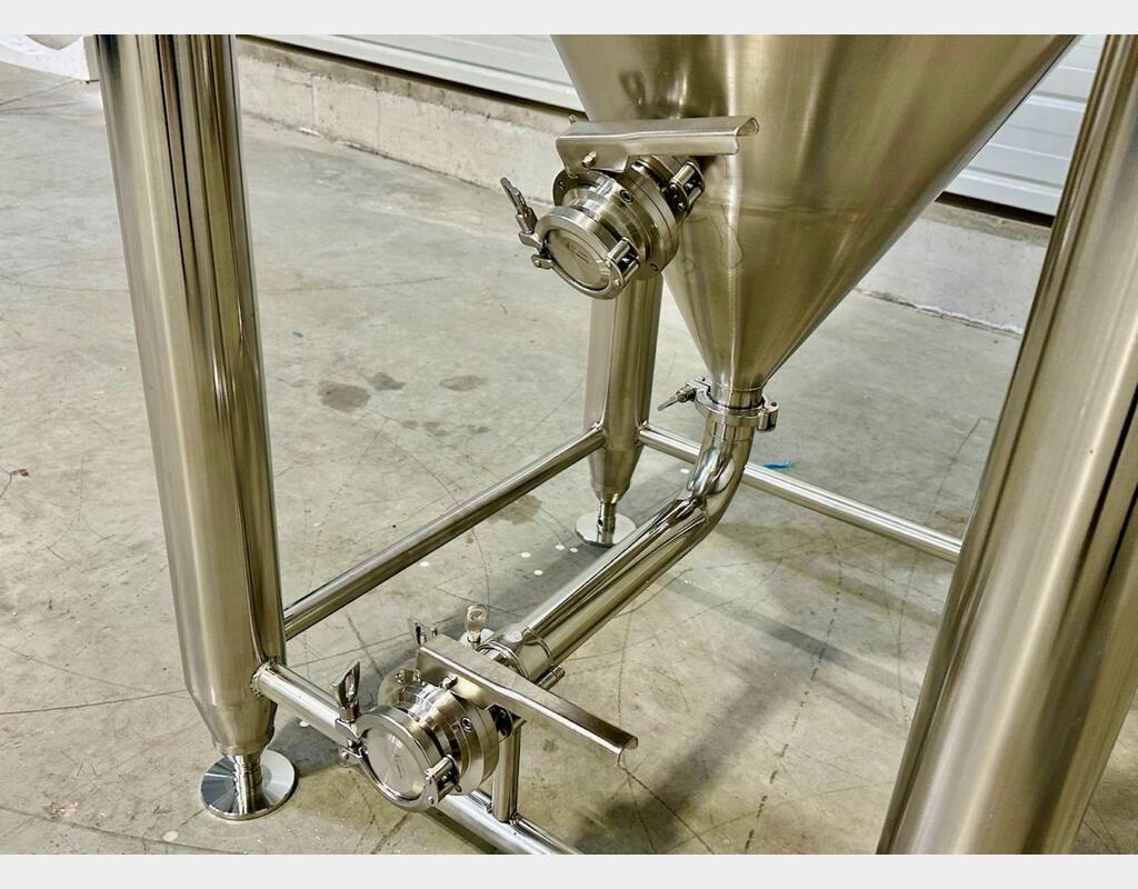 Cuve inox 304 - Cylindro-conique - Fermenteur - Fermée - Sur pieds