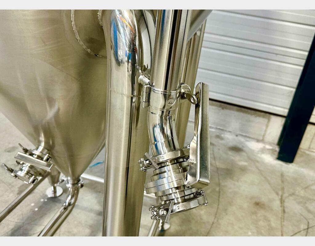 Cuve inox 304 - Cylindro-conique - Fermenteur - Fermée - Sur pieds