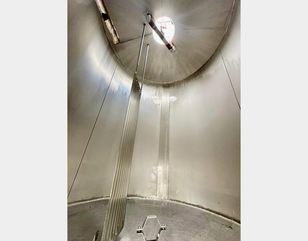 Cuve inox sur pieds - Thermorégulée - Stockage