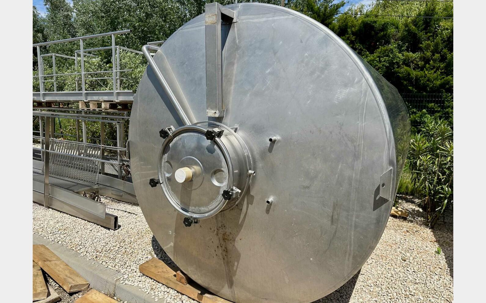 Cuve inox - Thermor&eacute;gul&eacute;e 108 HL (10 800 litres) LEJEUNE