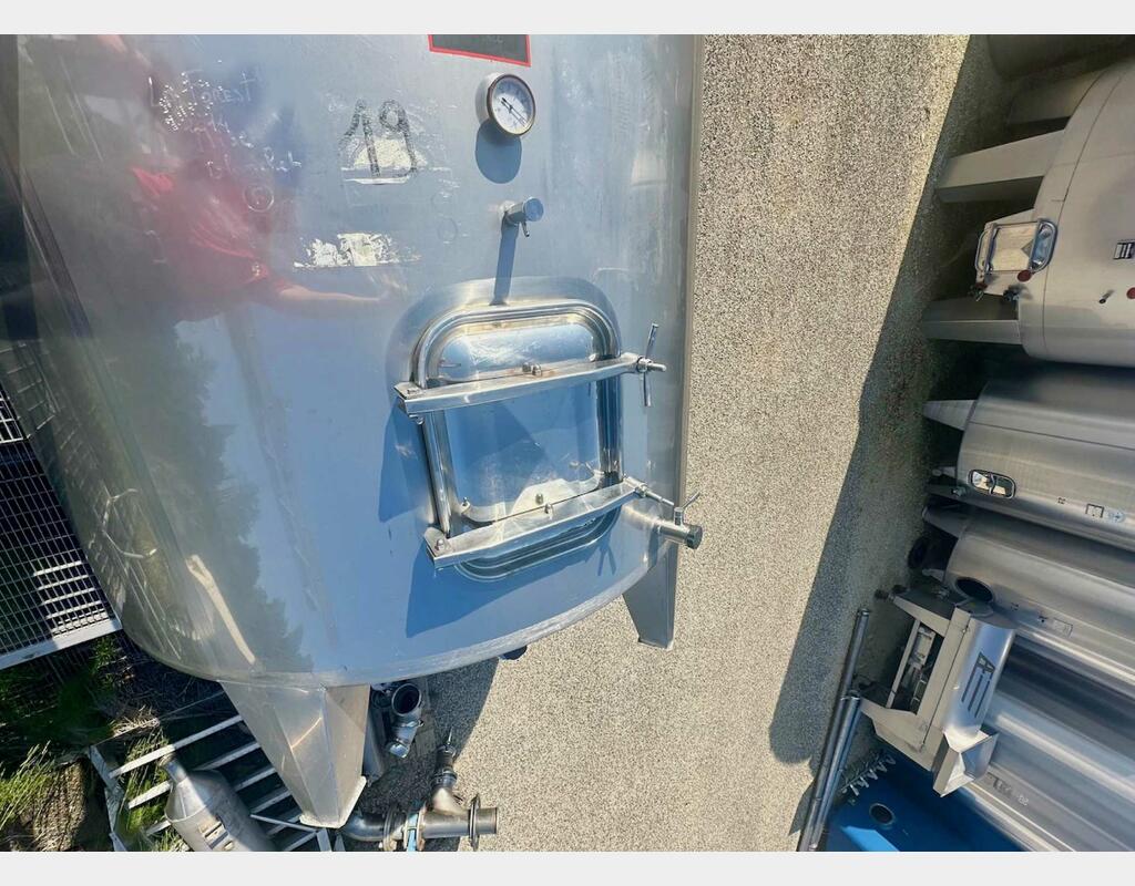 Stainless steel tank - Temperature-controlled - Storage