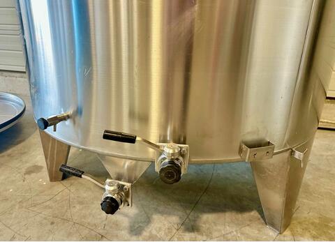 Stainless steel tank with floating cap - Storage