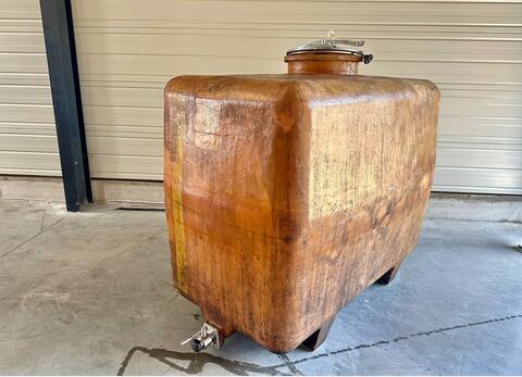 Fibreglass tank - Floating lid - Rectangular with legs