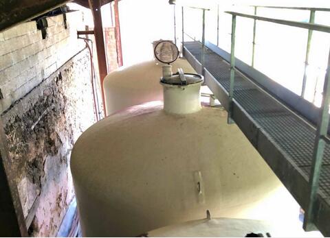 Flat bottom fibre tank