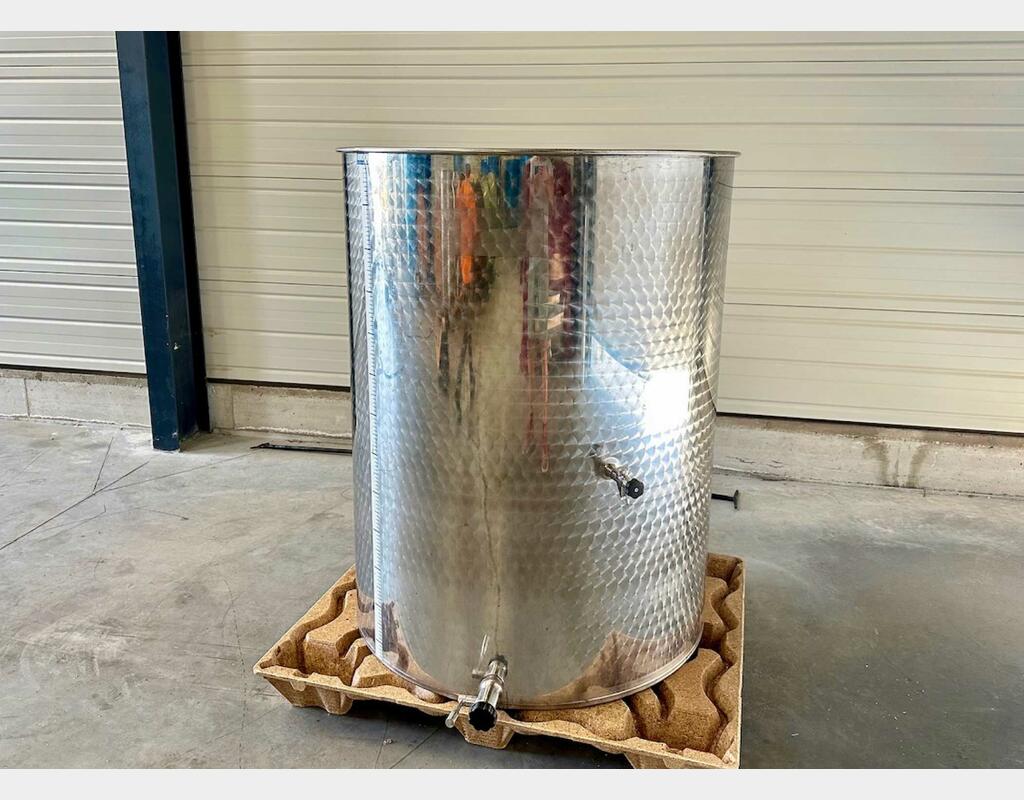 Stainless steel tank - Floating lid - Flat bottom
