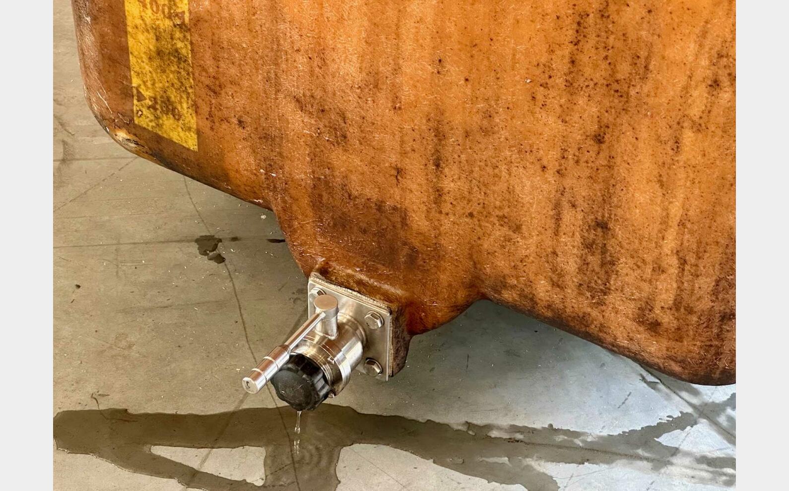 Fibreglass tank - Rectangular 20 HL (2,000 litres) VETRORESINA