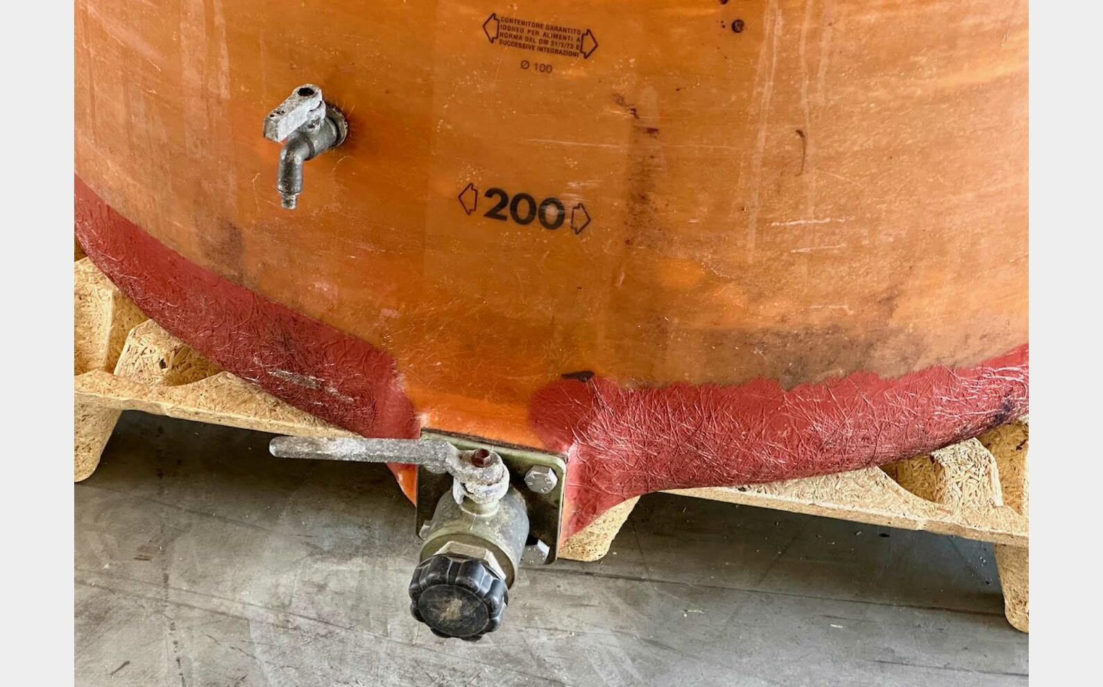 Cuve fibre de verre - Chapeau flottant 10 HL (1 000 litres) FANTONI s.p.a