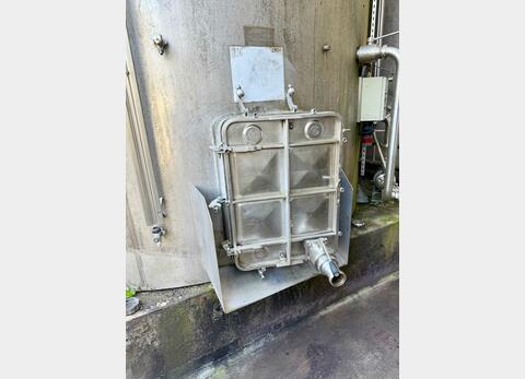 Stainless steel tank - Skirted spoon base - Storage