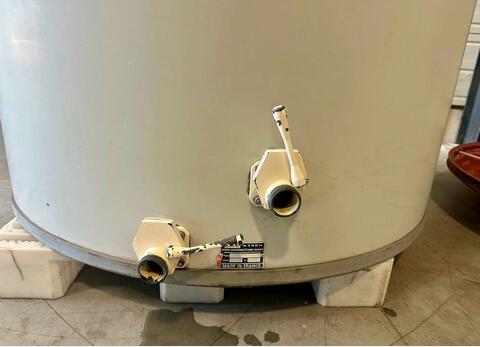 Cuve fibre de verre - Fond inclin&eacute; BUCHER VASLIN 22 HL (2 200 litres)