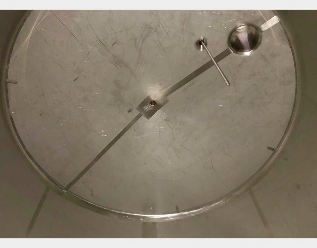 Cuve inox 316L - Thermorégulée - Fond plat incliné 2%