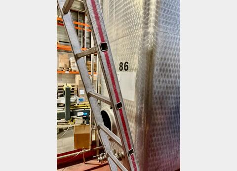 Rectangular stainless steel tank - Conical bottom - Outer finish : butt-welded