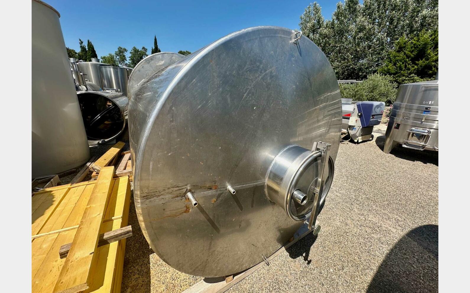 Cuve inox - Fond conique 124 HL (12 400 litres) DABRIGEON