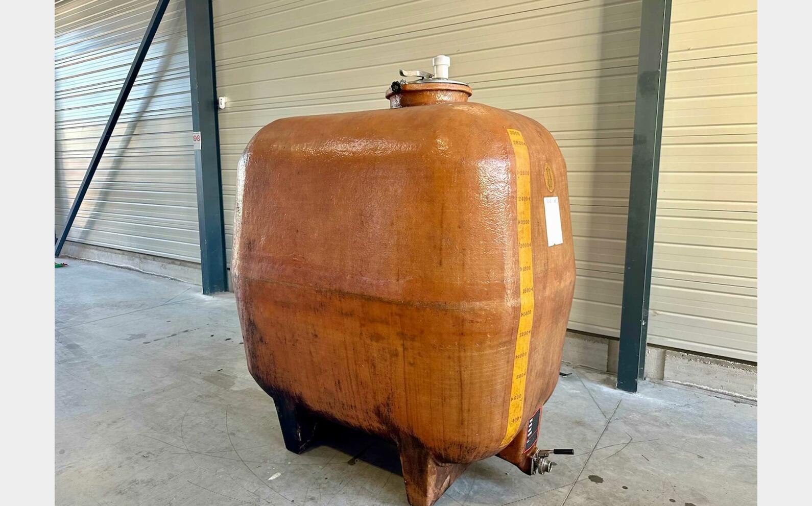 Fibre tank - Rectangular 30 HL (3,000 litres)