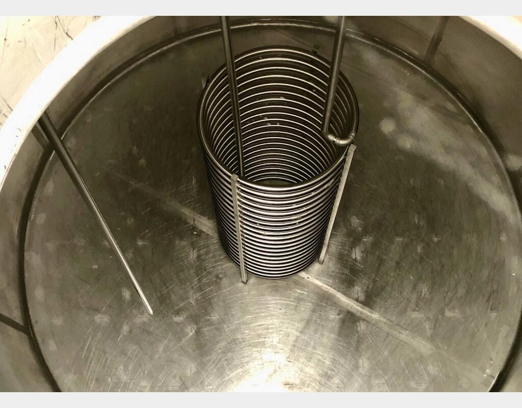 Cuve inox - Fond conique sur pieds
