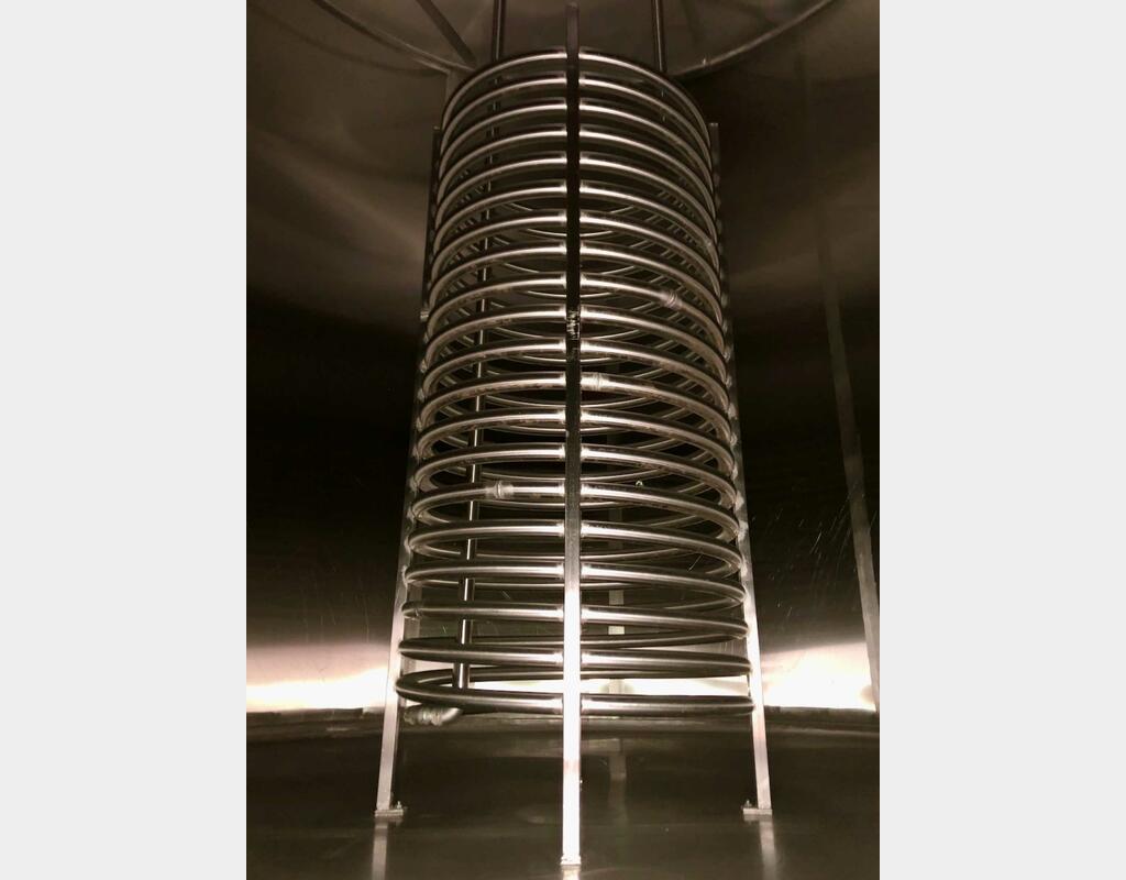 Cuve inox - Fond conique sur pieds