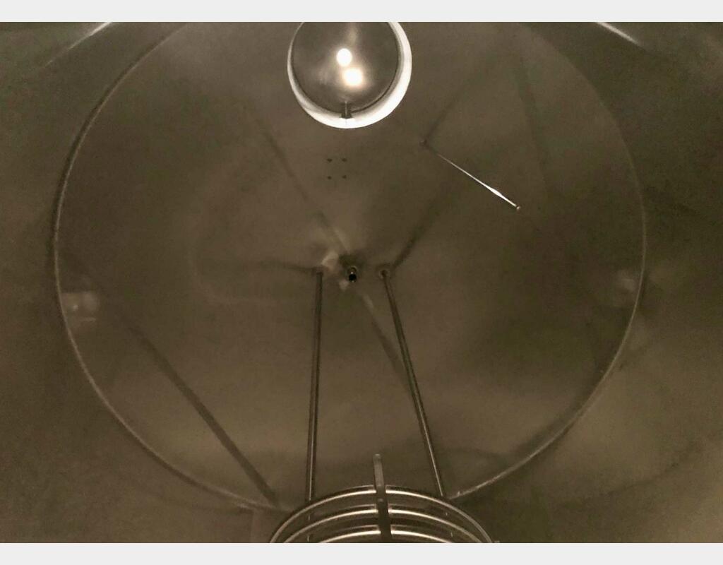 Cuve inox - Fond conique sur pieds