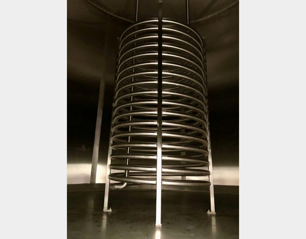Cuve inox - Fond conique sur pieds